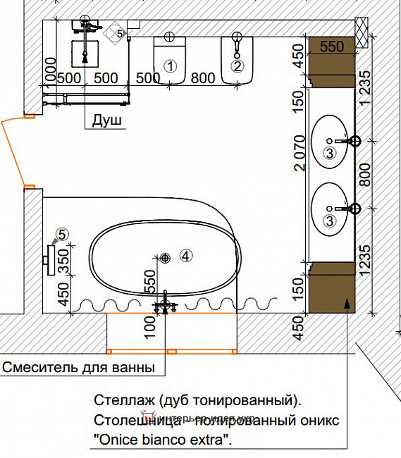 Поэзия мрамора в дуэте классического и современного в санузле частного дома