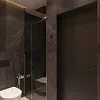 Элегантный тёмный санузел в квартире